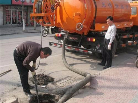 昔阳清掏化粪池，健康生活从这里开始